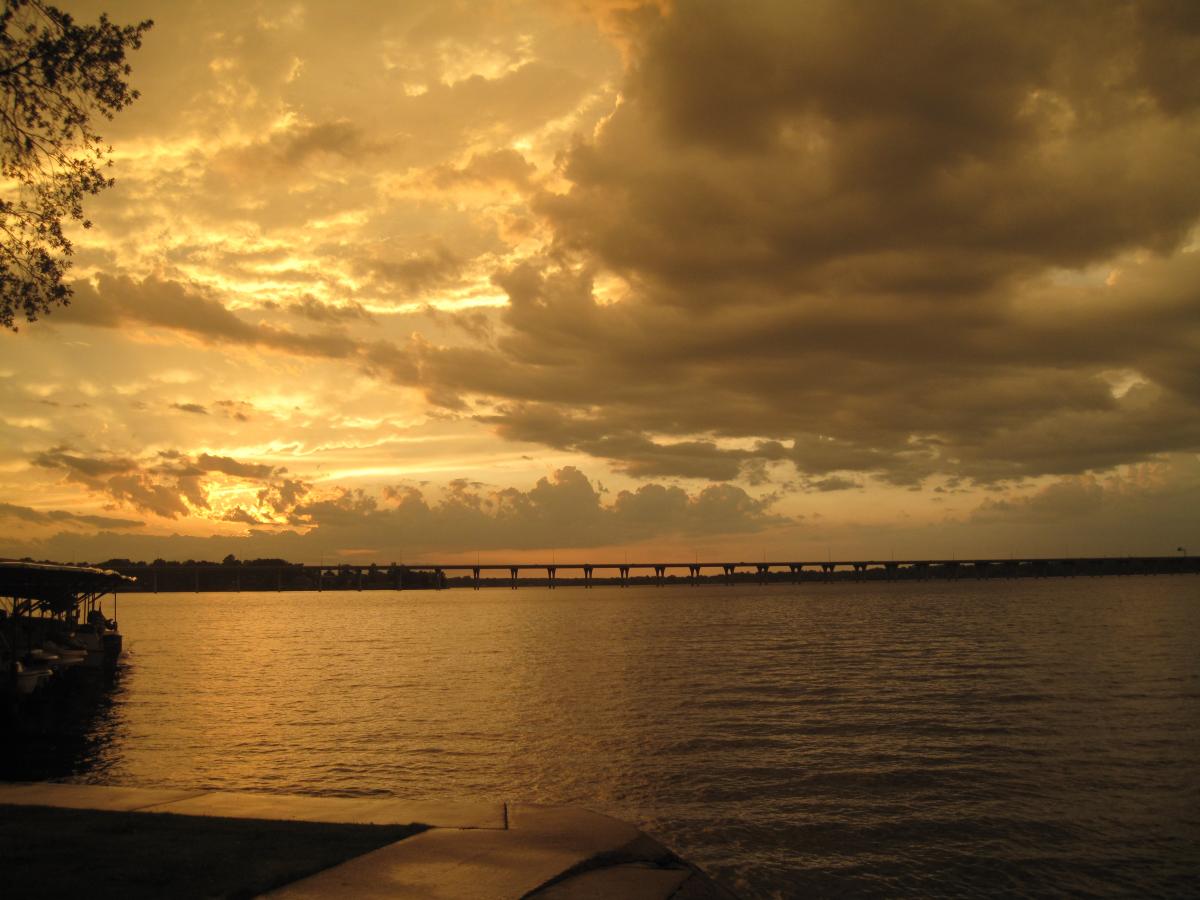 Guided boat tours on Cross Lake